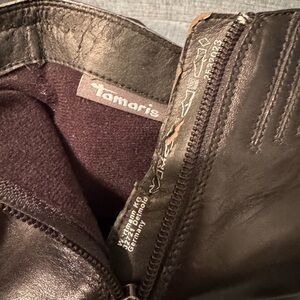 Tamaris Black Leather Ankle Boots